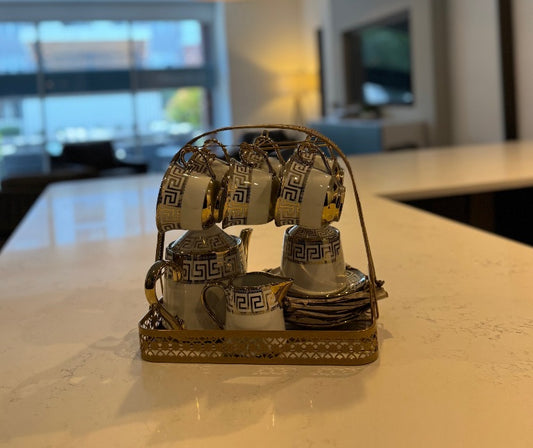 C106 Gold – 16 Pieces Elegant Ceramic Tea / Coffee Set in Gold White Design