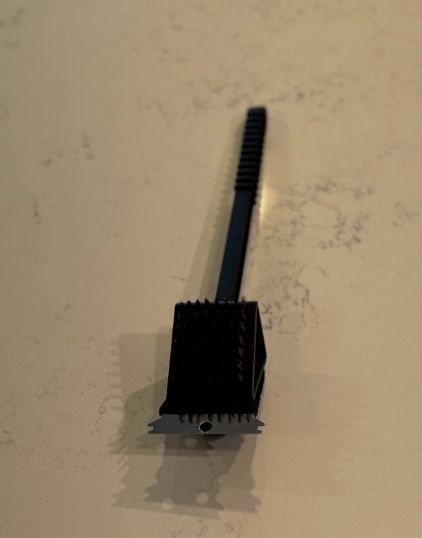 B9 Multi-Functional BBQ Cleaning Brush – Grill Scraper with Sponge & Bristles